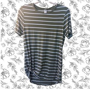 Old Navy - Olive Stripped T-shirt